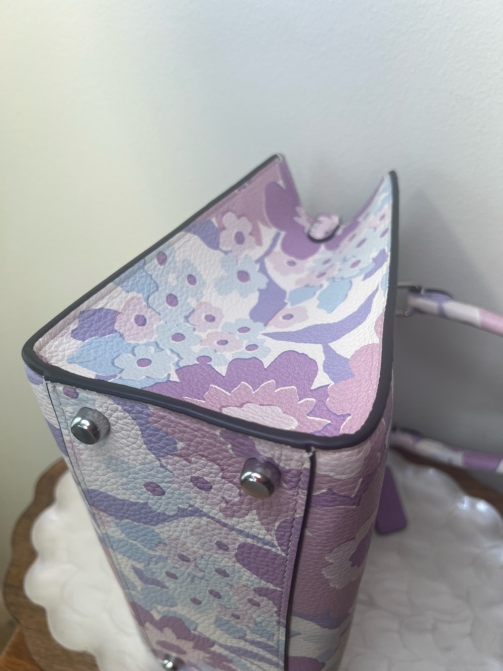 Coach Maggie Small Tote Floral Print Pebbled Leather Purple Ivory Crossbody EUC - Picture 12 of 16